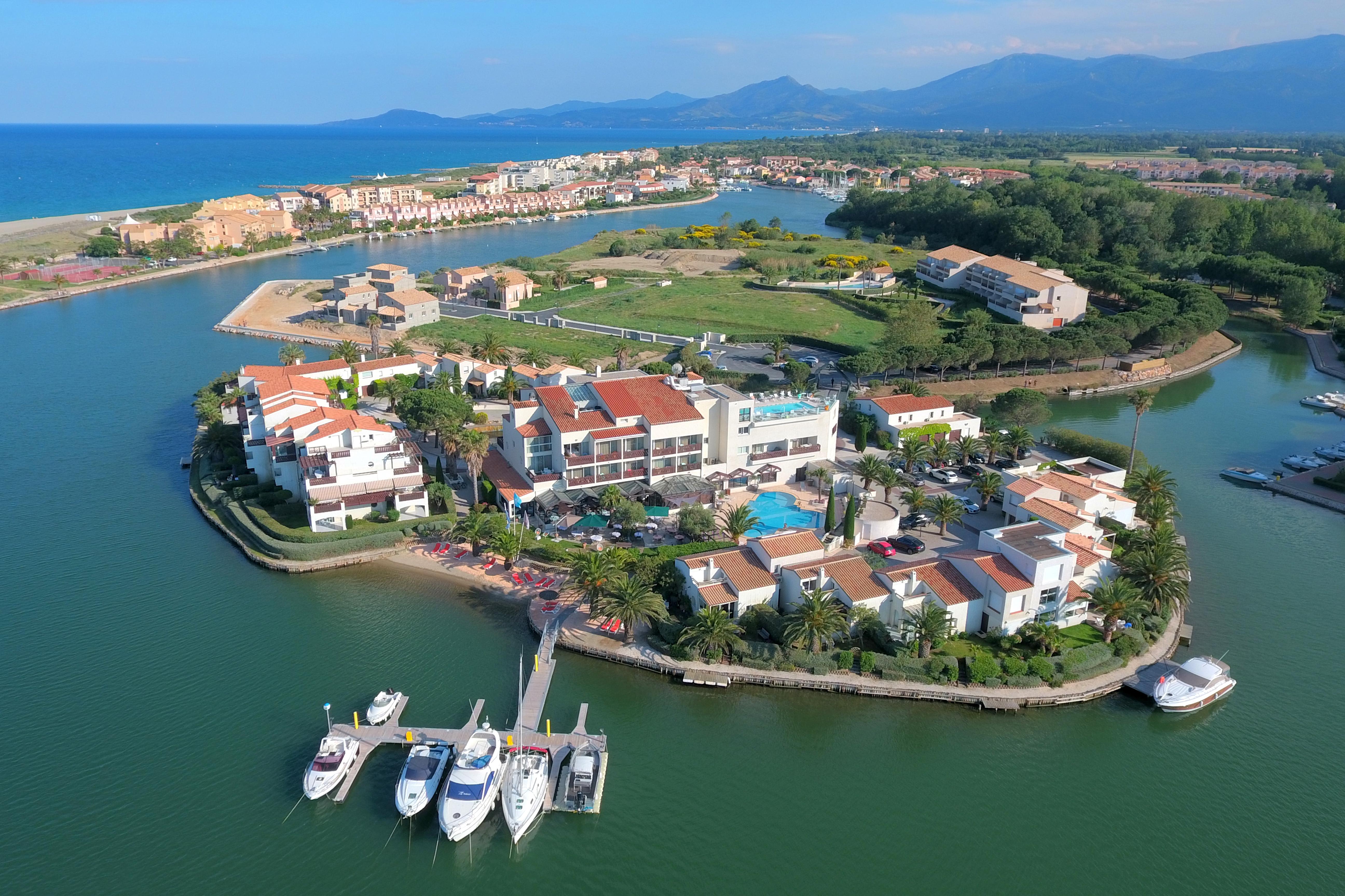 سان سيبريان Relais Et Chateaux Thalasso & Spa Ile De La Lagune المظهر الخارجي الصورة